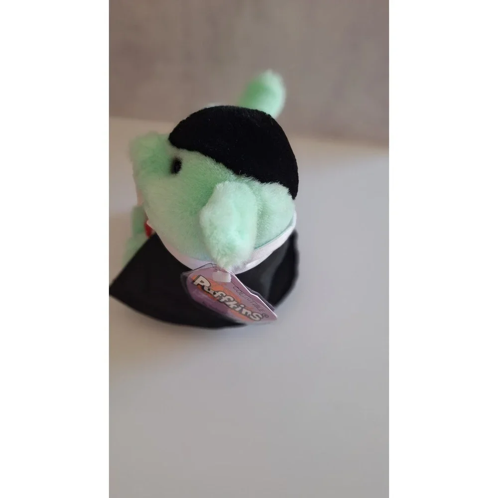 SWIBCO PUFFKINS COUNT DRACULA HALLOWEEN PLUSH TOY LIMITED EDITION 1994
